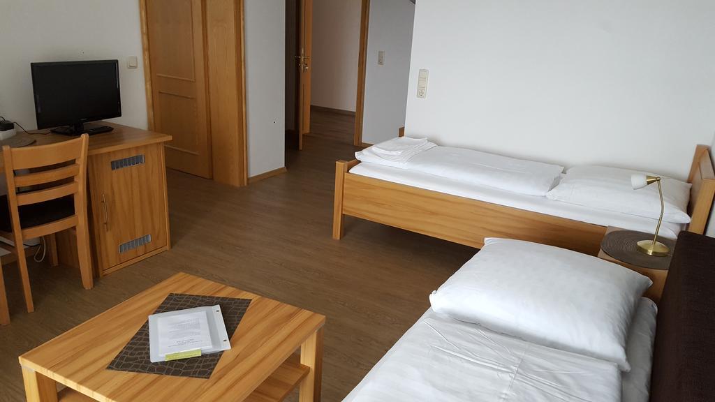 Hotel Landgasthof Hohenauer Hof Bagian luar foto
