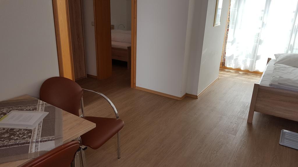 Hotel Landgasthof Hohenauer Hof Bagian luar foto