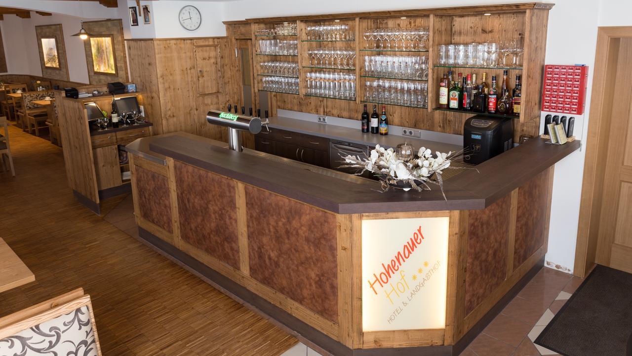 Hotel Landgasthof Hohenauer Hof Bagian luar foto